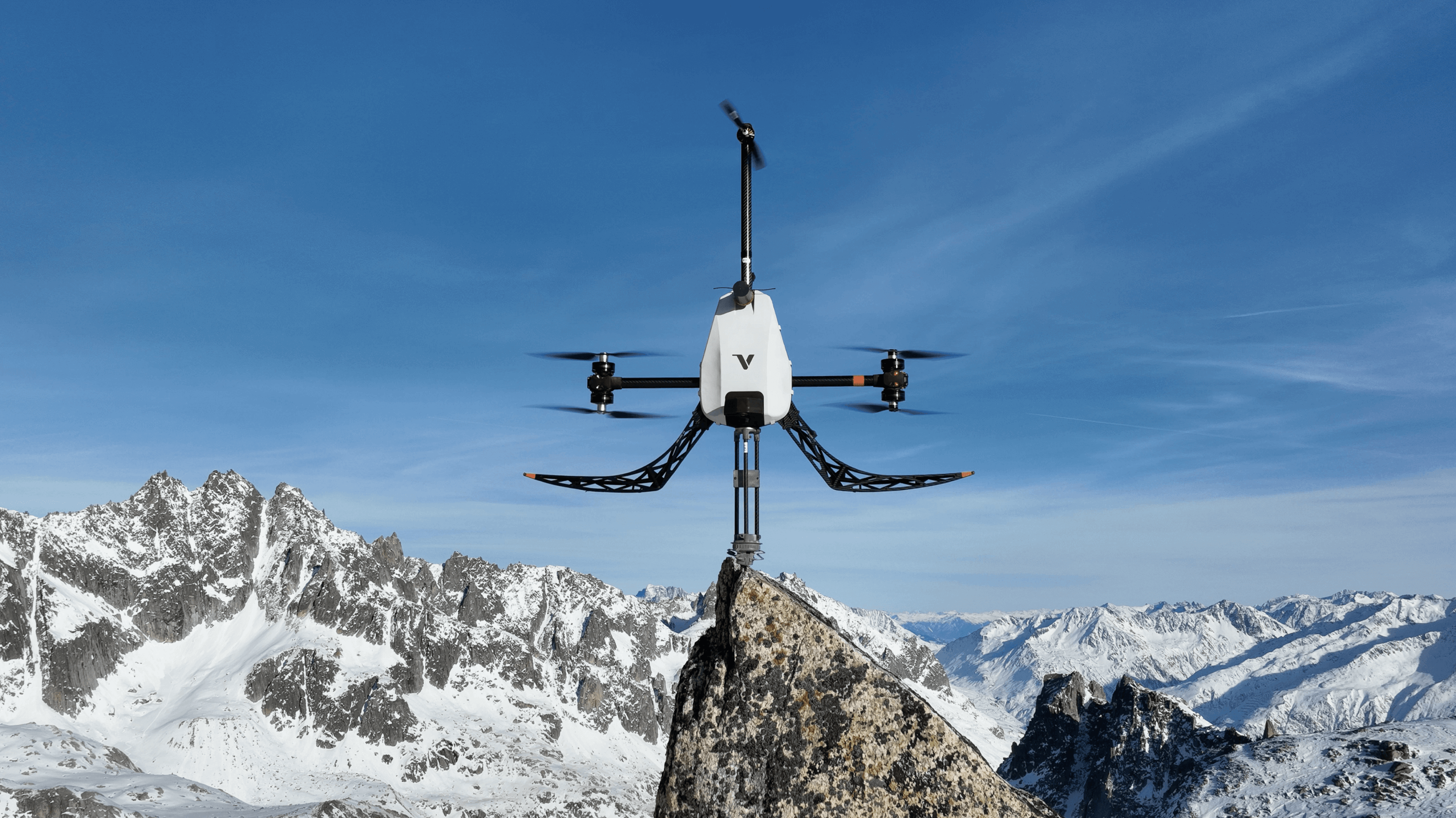 Revolutionizing High-Altitude Inspections: Voliro T Begins Deliveries in Europe and North America